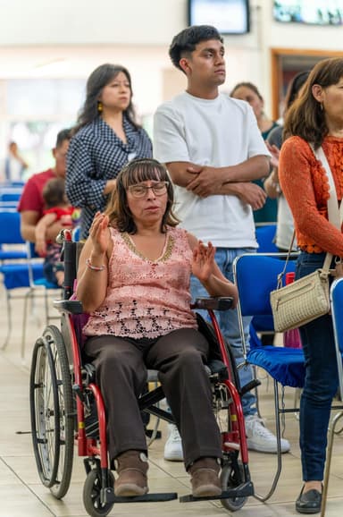 Imagem de A importância da inclusão nas igrejas: Como acolher a diversidade